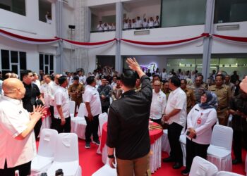 Menteri ATR/BPN Serahkan Sertipikat Tanah Elektronik di Kota Bekasi
