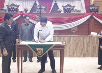 Wali Kota dan DPRD Samarinda Tandatangani Nota Kesepakatan Perubahan APBD 2024