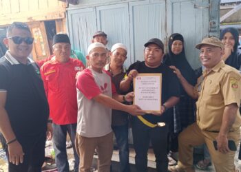 KKSS Samarinda Salurkan Bantuan Korban Kebakaran Pasar Segiri