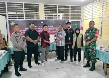 Polsek Muara Badak Amankan Rapat Pleno Terbuka Rekapitulasi Verifikasi Calon Perseorangan untuk Pemilihan Bupati Kutai Kartanegara