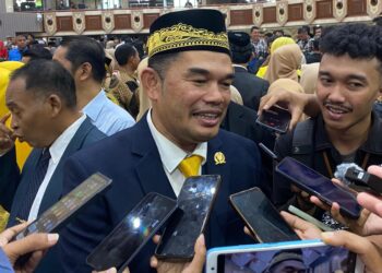 Setelah Terpilih Kembali, Hasanuddin Mas’ud Ditunjuk Sebagai Ketua Sementara DPRD Kaltim