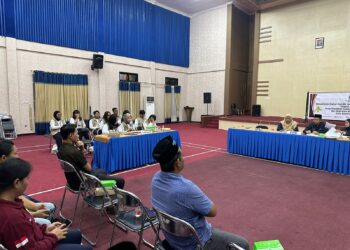 Polsek Bontang Barat laksanakan monitoring dan pengamanan Rapat Pleno Terbuka Rekapitulasi DPSHP tingkat Kec. Bontang Barat