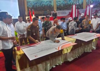 Deklarasi Pilkada Damai 2024 di Balikpapan, KPU dan Polda Kaltim Bersinergi Wujudkan Pemilihan yang Kondusif