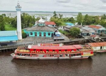 Pesona Wisata Susur Sungai Mahakam: Daya Tarik Baru bagi Wisatawan Lokal dan Internasional