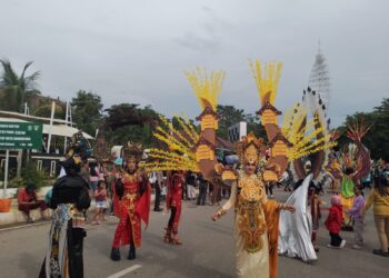 Karnaval Budaya Apresiasi Kreasi Kaltim 2024: Pesona Bumi Etam untuk Nusantara