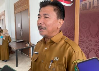 Peringati Hari Guru, Sekda Kukar Soroti Komitmen Pemkab Tingkatkan Kesejahteraan Guru