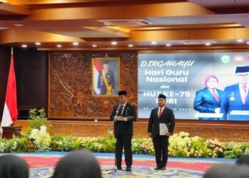 Peringatan HGN dan HUT PGRI ke-79, PJ Gubernur Kaltim Dorong Guru Ciptakan Generasi Inovatif