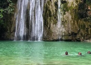 Air Terjun Kaniungan: Gemerlap Alam di Balik Hutan Tropis