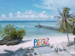 Desa Wisata Bahari Payung-Payung, Lost Sea Paradise di Pulau Maratua