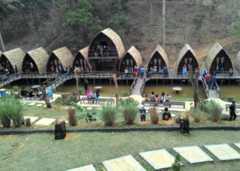 Ladaya, Taman Wisata Dan Kebun Binatang Mini Di Kutai Kartanegara