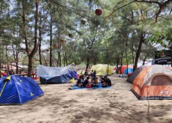 Jelajahi Pesona Alam Pantai Panrita Lopi di Kalimantan Timur, Liburan Seru dengan Fasilitas Lengkap