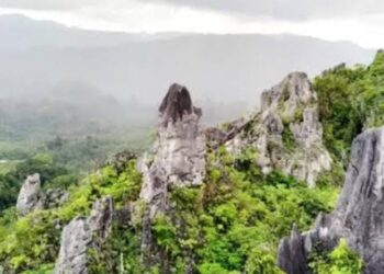 Keindahan Alam Taman Batu Bukit Sembinai Menawarkan Pengalaman Rekreasi yang Memukau di Kaltim 