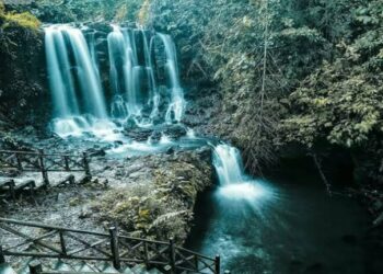 Keindahan Air Terjun Mapan Lacaaq, Destinasi Wisata Tersembunyi Di Kampung Linggang Mapan