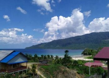Kampung Teluk Sumbang: Harmoni Kehidupan Bahari dan Hutan