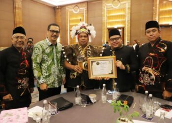 Desa Batuah Raih Penghargaan Keterbukaan Informasi Desa 2024, Masuk 4 Besar Nasional