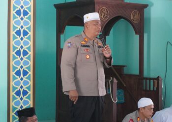 Dukung Program Pemerintah, Kapolsek Hinai Berikan Bubur Kacang Hijau Gratis kepada Pelajar SD Negeri 057213 Cempa