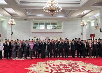 Penghargaan Satya Lancana Karya Satya Diberikan kepada PNS Berdedikasi di Kalimantan Timur