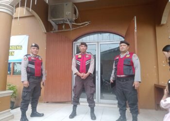 Polres Langkat Berikan Pengamanan Ibadah Minggu di Beberapa Gereja