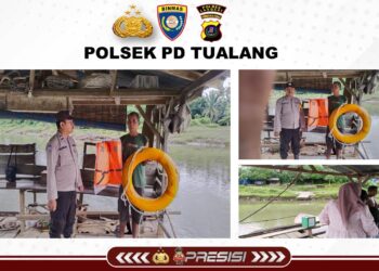 Sat Binmas dan Bhabinkamtibmas Polres Langkat edukasi dan sosialisasi keselamatan penyebrangan Getek.