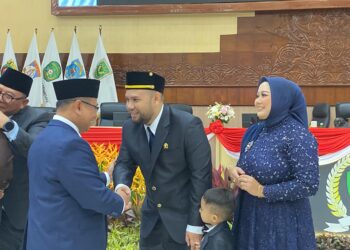 Sah, Abdul Giaz Dilantik jadi PAW Anggota DPRD Kaltim