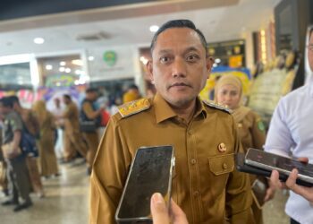 APBD Kaltim 2025 Dipangkas Rp402 Miliar, Wagub Seno Aji Pastikan Program Pendidikan Gratis Tetap Berjalan