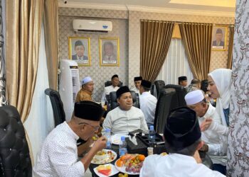 Buka Puasa Bersama di Rumah Jabatan DPRD, Helmi: Momentum Mempererat Silaturahmi