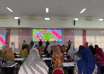 Disdikbud Kukar Dorong Penggunaan Perangkat Chromebook Dalam Pembelajaran