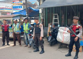 Cegah Aksi Premanisme, Sat Samapta Polres Langkat Tingkatkan Patroli Ke Pasar Tradisional