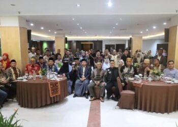 Dilantik Jadi Ketua KKMSB Kaltim, Ketua DPRD Kaltim Hasanuddin Mas’ud Ajak Warga Mandar Dukung Pembangunan Daerah