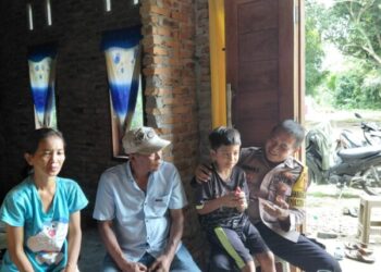 Bhabinkamtibmas Kelurahan Kwala Bingai Motifasi Semangat Anak-anak usia dini agar tidak kecanduan Gadget HP.