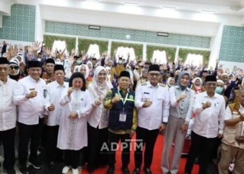Pulang dengan Selamat, 365 Jemaah Haji Kloter II Disambut Wakil Seno