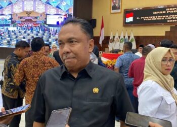 DPRD Kaltim Resmi Serahkan SK Timsel KPID, Seleksi Dimulai untuk Periode 2025–2028