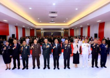 Hadiri Upacara dan Syukuran HUT Bhayangkara ke-79, Pangdam VI/Mlw: “Tanda Kematangan Institusi”