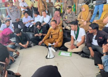 Wagub Seno Temui Mahasiswa HMI Usai Aksi: Infrastruktur, Tambang, dan DBON Jadi Sorotan