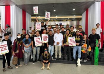 Aksi Mahasiswa Mahakam Ulu Disambut Wagub Seno, Paparkan Rencana Pembangunan Jalan Pedalaman