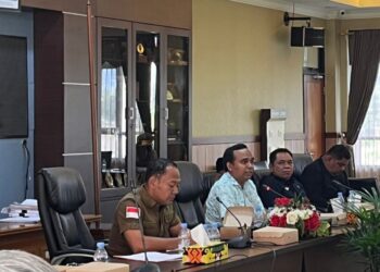 Komisi I Lakukan RDP Atas Aduan Warga Kec. Sebulu dan Muara Kaman Perihal Air Bersih dan Listrik