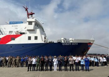 Wali Kota Samarinda Pimpin Upacara Harhubnas 2025, Kapolresta Hendri Umar Hadir di Dermaga Yos Sudarso