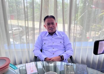 Armin Bantah Wajibkan Sekolah Beli Buku Perjalanan Hidup Ketua DPRD