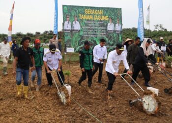 Dukung Program Ketahanan Pangan, Polres PPU Amankan Kunjungan Gubernur Kaltim di Waru