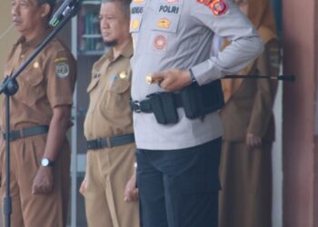 Polres PPU Serentak Jadi Pembina Upacara di Sekolah-sekolah, Tanamkan Disiplin dan Wawasan Kebangsaan kepada Pelajar