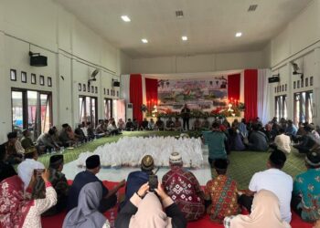 Desa Sumber Sari Peringati HUT ke-14, Bupati Janjikan Pembangunan Jalan Penghubung