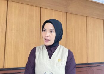 Yeni Eviliana Minta Kajian Mendalam Soal Wacana Penggabungan SMA dan SMP di Paser