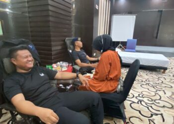 Batalyon A Pelopor Brimob Kaltim Ikut Donor Darah di Hotel Zurich Balikpapan