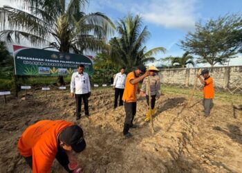Wujudkan Ketahanan Pangan, Lapas Balikpapan dan Polresta Balikpapan Gelar Penanaman Bibit Jagung
