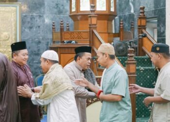 Ahmad Yani Ajak Jamaah Perkuat Ibadah dalam Sholat Subuh Berjamaah di Tenggarong