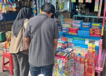 Penjualan Kembang Api di Samarinda Lesu, Imbauan Larangan Dinilai Turunkan Daya Beli