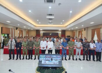 Kapolda Kaltim Pimpin Rapat Lintas Sektoral Kesiapan Pengamanan Nataru 2025/2026