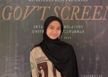 GURU MOGOK MENGAJAR: MEREKA MENUNTUT HAK, BUKAN MENINGGALKAN MURID