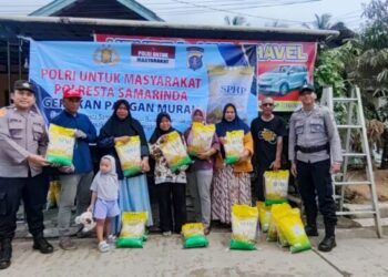 300 Karung Beras Murah Ludes, Polresta Samarinda Gelar GPM Ringankan Beban Warga Palaran