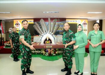 Pangdam VI/Mulawarman Kunjungi Kodim Balikpapan, Tekankan Profesionalisme Prajurit